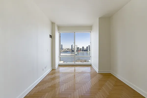 Rented by Nest Seekers International | media 2