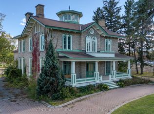 389 King St E, Gananoque, ON K7G 1G6