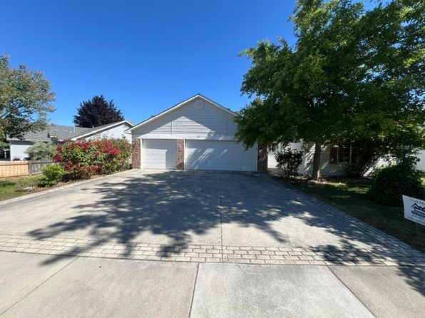 3848 E Presidential Dr