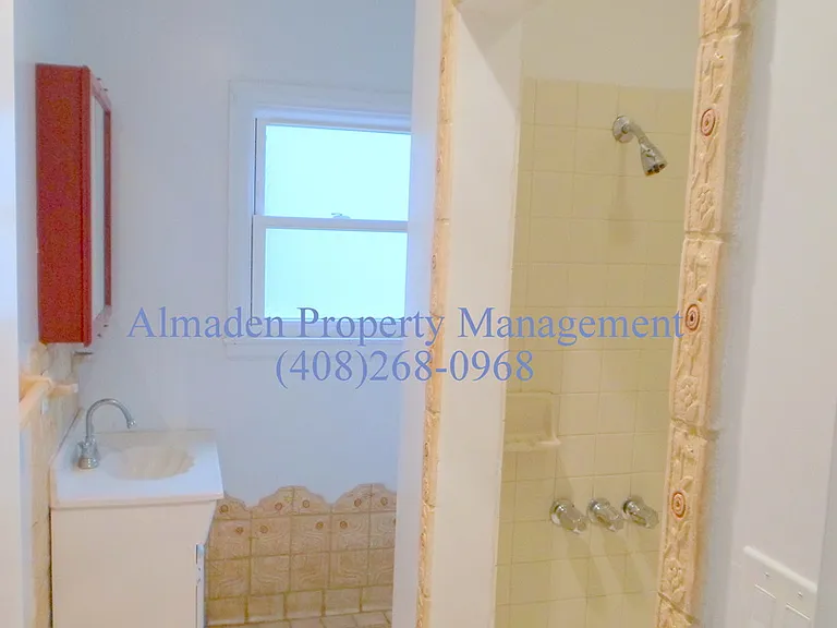 1619 Lincoln Ave — Photo 6