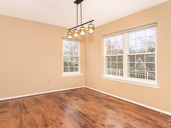 5th image of 4474 Hillside Ct
