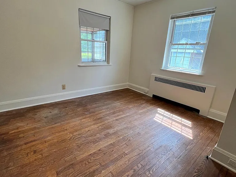 9409 Belair Rd — Photo 15