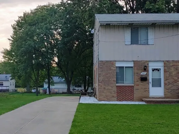 2491 & 2495 Maplehurst Dr #2491, Stow, OH 44224