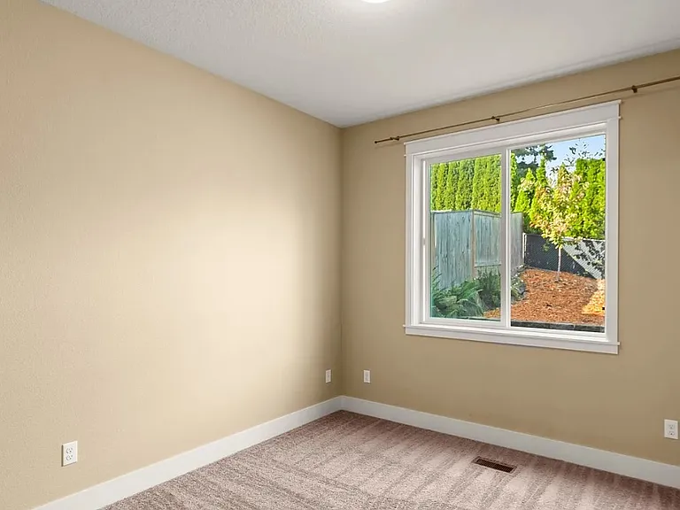 8125 SW 174th Ter — Photo 20