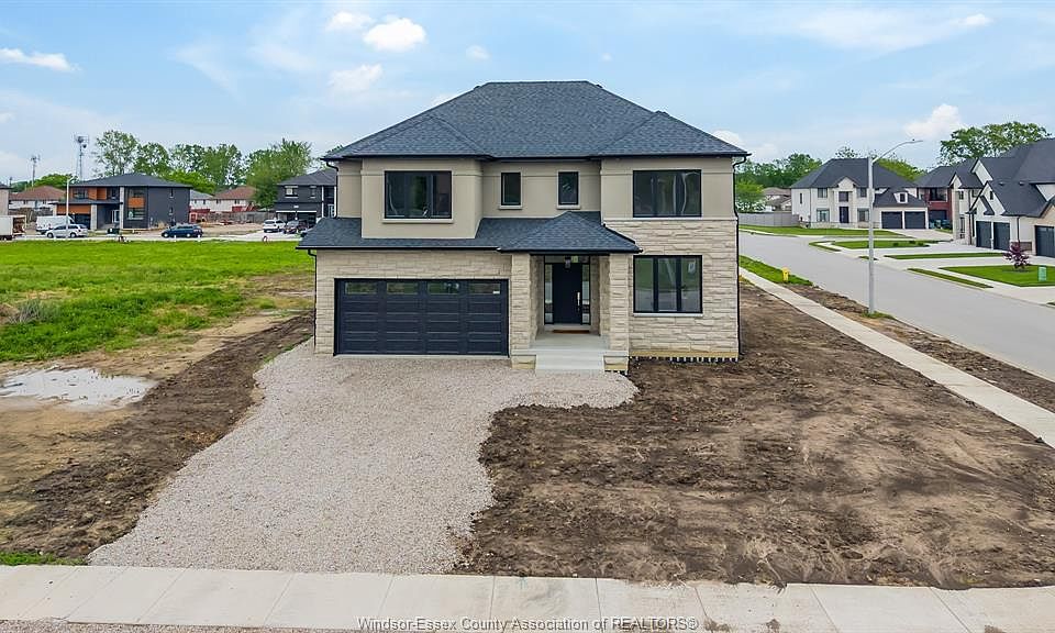 1st image of 3698 Farrow Ave
