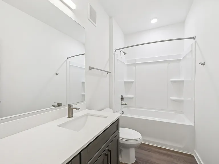 Revello Apartments — Photo 41