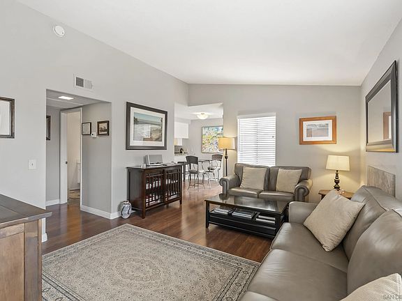 3rd image of 7439 Altiva Pl