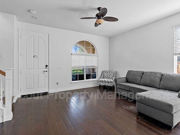 5th image of 40447 Charlesburg Dr