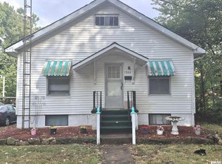 1504 Grove St, Eldorado, IL 62930