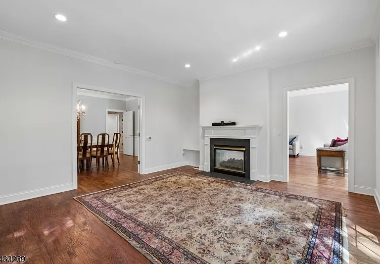 8 Morgan Ct — Photo 10