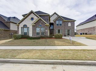 6402 Lakecrest Dr, Sachse, TX 75048