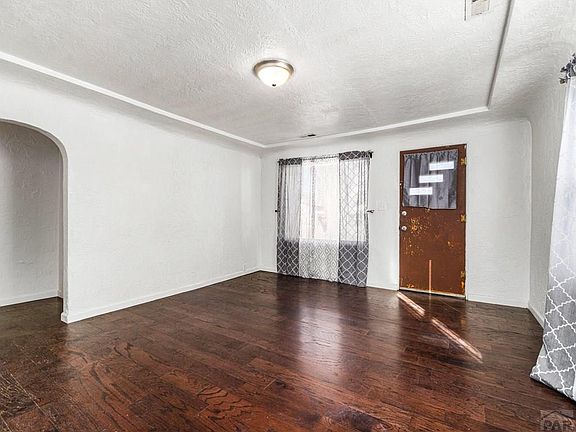 3rd image of 1135 25th Ln