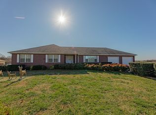 29 Paradise Ln, Pineville, MO 64856