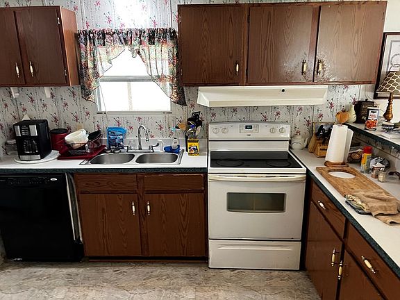 4th image of 160 Thorne Ln