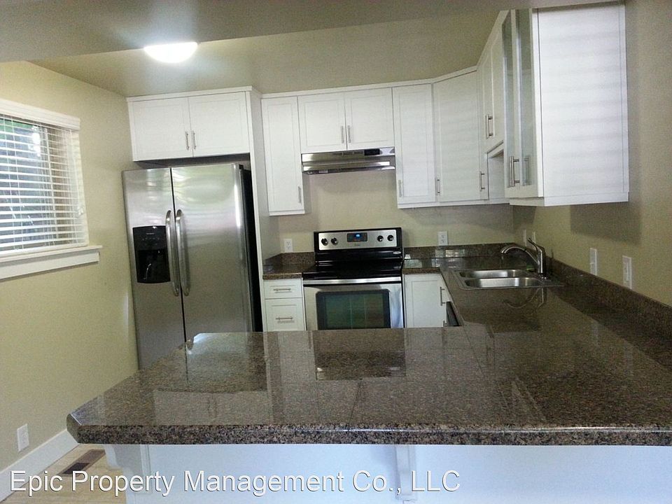 1st image of 336 E Wilson Ave APT 3