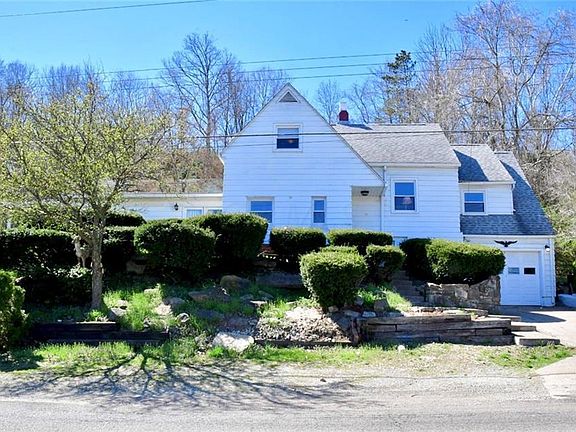 2nd image of 2675 Linden Ave
