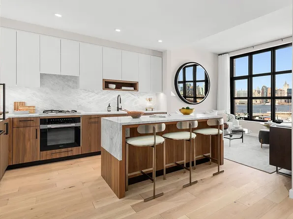 29 Huron St Unit Phd, Brooklyn, NY 11222