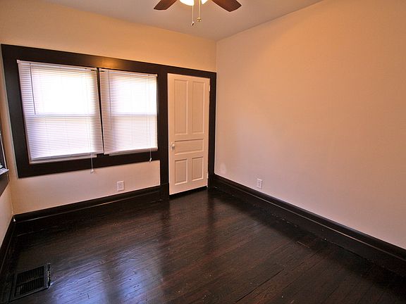 5th image of 38 W Oakland Ave #38