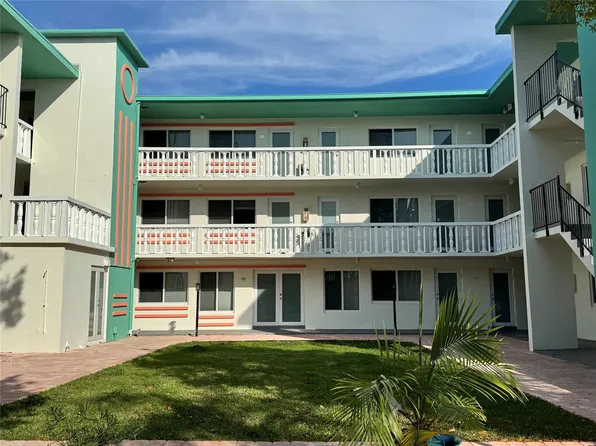 1857 Jefferson St #302, Hollywood, FL 33020