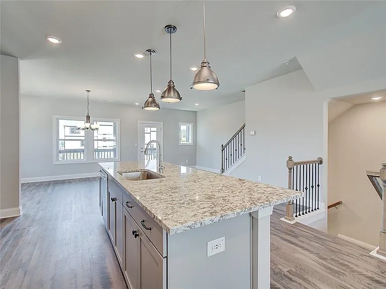 1095 Knoxboro Ln — Photo 16