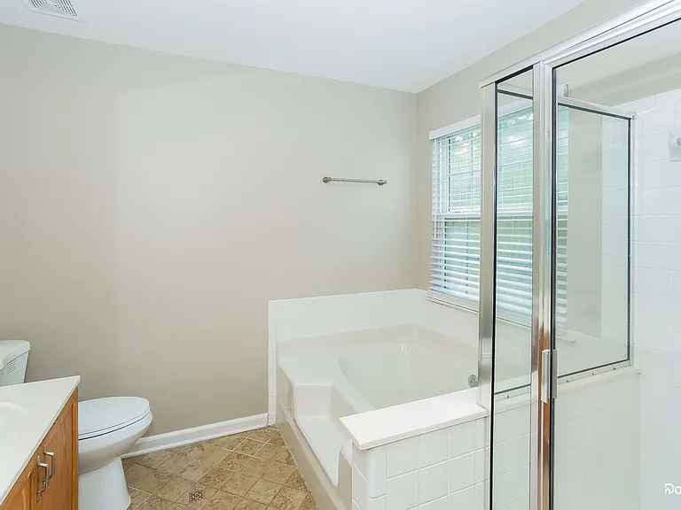 6616 Courtland St — Photo 13