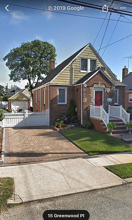 1st image of 16 Greenwood Pl