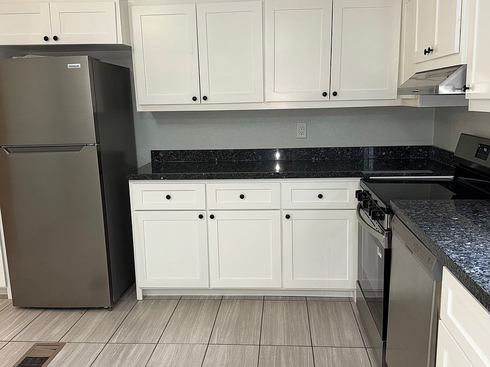 1st image of 13066 Aspen Way Ct