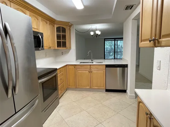 400 Commodore Drive #206, Plantation, FL 33325