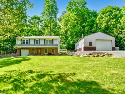 28 Holland Mt Rd, Oak Ridge, NJ, 07438