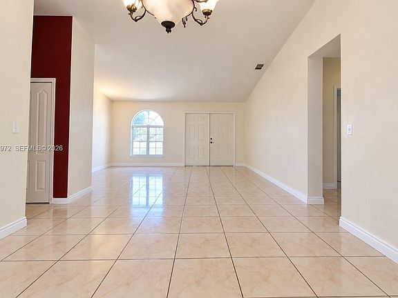5th image of 18046 SW 154th Pl