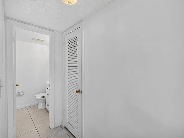 660 Tennis Club Dr #303 — Photo 6