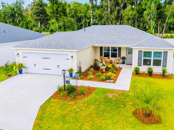 6674 Barbara Pl, Okahumpka, FL 34762