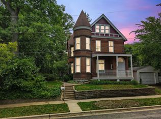 412 Wyoming St W, Saint Paul, MN 55107