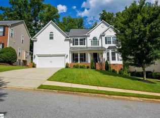 107 Waters Reach Ln, Simpsonville, SC 29681