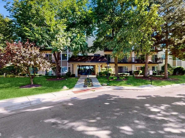 8630 Waukegan Rd Unit 215, Morton Grove, IL 60053