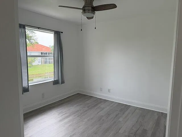 10758 Lake Jasmine Dr — Photo 25