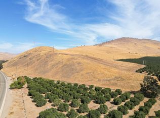 N Piedra Rd, Sanger, CA 93657