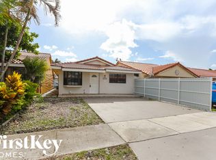 11524 NW 88th Ave, Hialeah Gardens, FL 33018