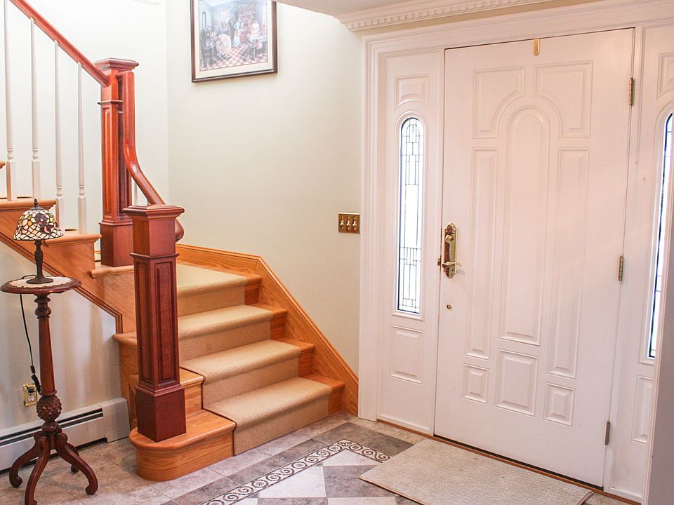 19 Hanley Farm Rd Warren, RI, 02885 Apartments for Rent Zillow