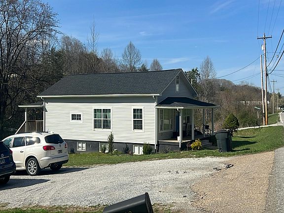 3rd image of 1322 Paint Rock Rd