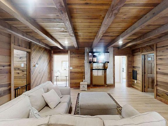 3rd image of 420 Piney Grove Rd