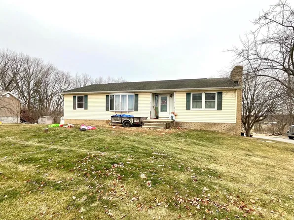 2767 Buchanan Trl W #W, Greencastle, PA 17225