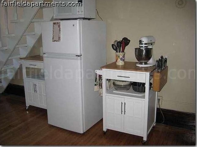 2nd image of 217 Beacon St APT 3D