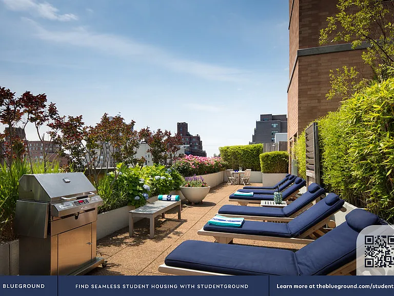 130 W 15th St #4C — Photo 18