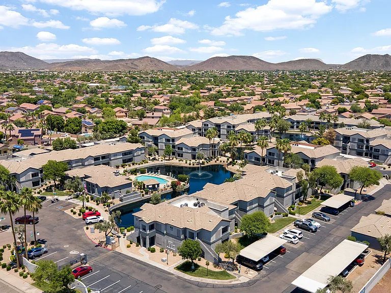 Laguna at Arrowhead Ranch — Photo 40