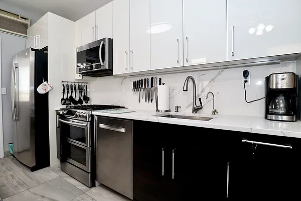 Sold by Remax Edge | media 18