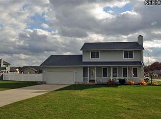 200 Cottontail Dr, Amherst, OH 44001
