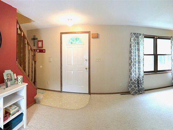 4th image of 608 Youngerberg Ln