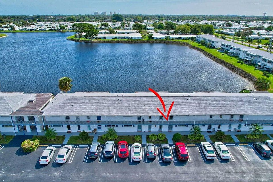 1st image of 1118 Lake Terrace #110