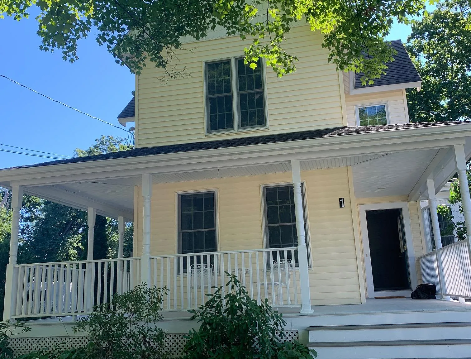 2 bed, 1300 sqft, $2,550 — Photo 1